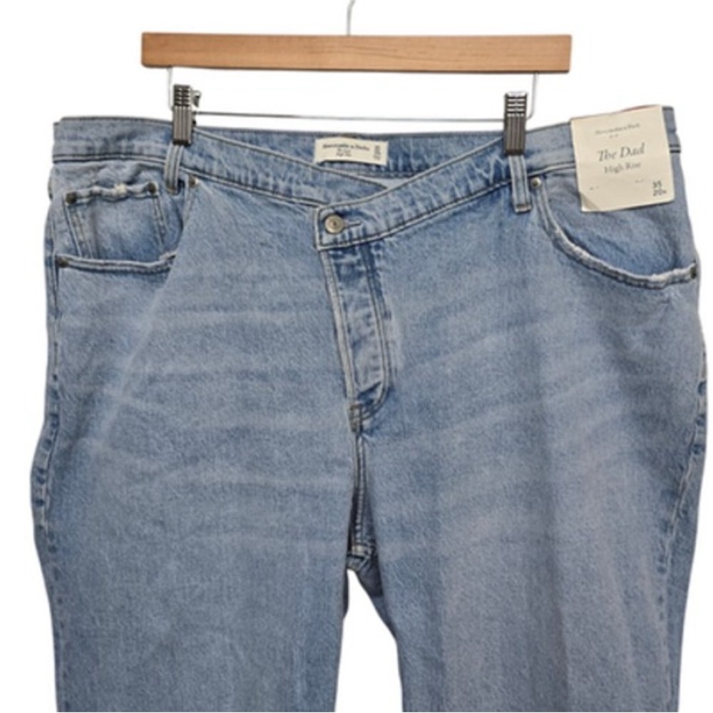 Abercrombie & Fitch High-Rise Light Blue Women's Jeans